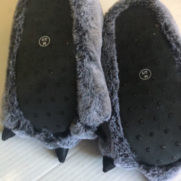 Slipper - Picture 2 of 3